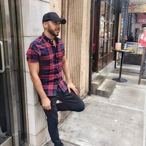 Meet your Posher, Hakan